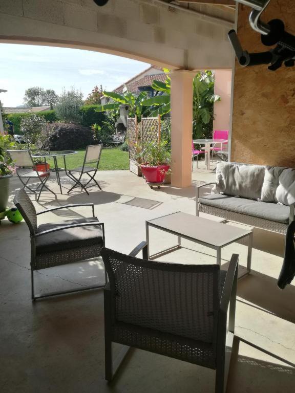Privatunterkunft Le Pavachon Entree Independante Piscine Familiale Chauffee, 4 Min Du Puy Du Fou *